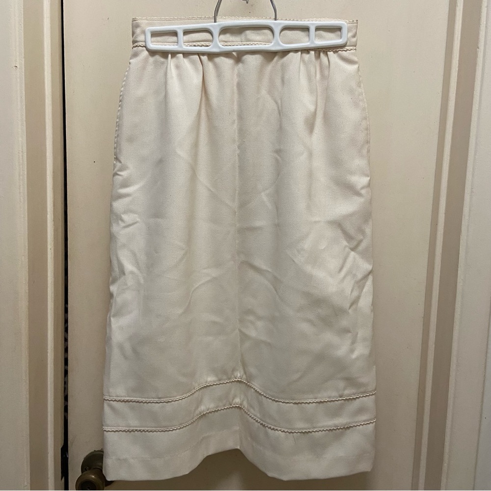 *MOVING SALE* Vintage Vino de Casa skirt w/ pockets